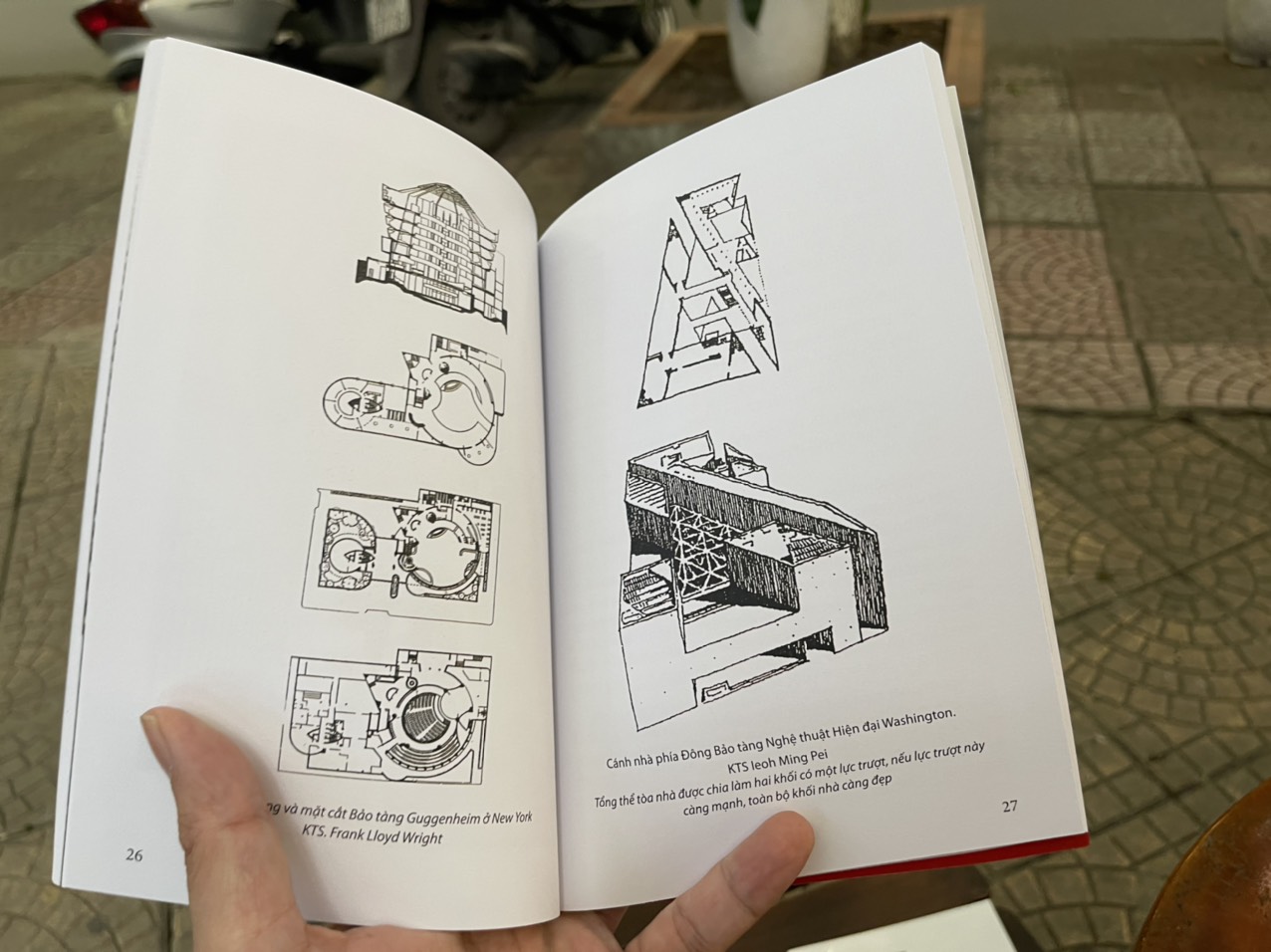 TỔNG QUAN VỀ ĐÔ THỊ & KIẾN TRÚC MỸ - Đặng Thái Hoàng - NXB Xây dựng - Bìa mềm