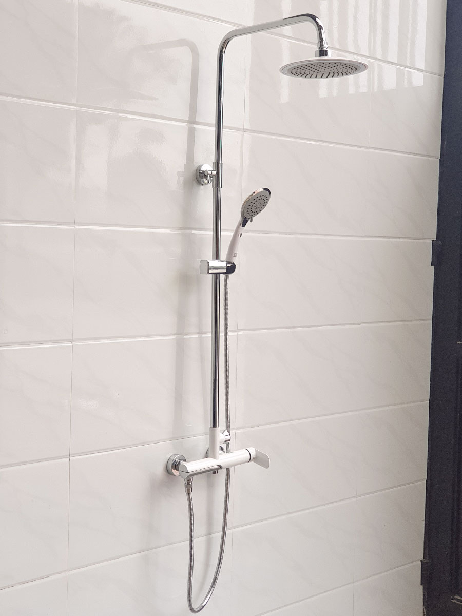 Bộ sen cây tắm đứng nóng lạnh Eurolife EL-S905