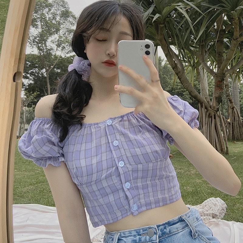 Áo kiểu tay ngắn cổ vuông kẻ sọc caro phối nút đơn giản