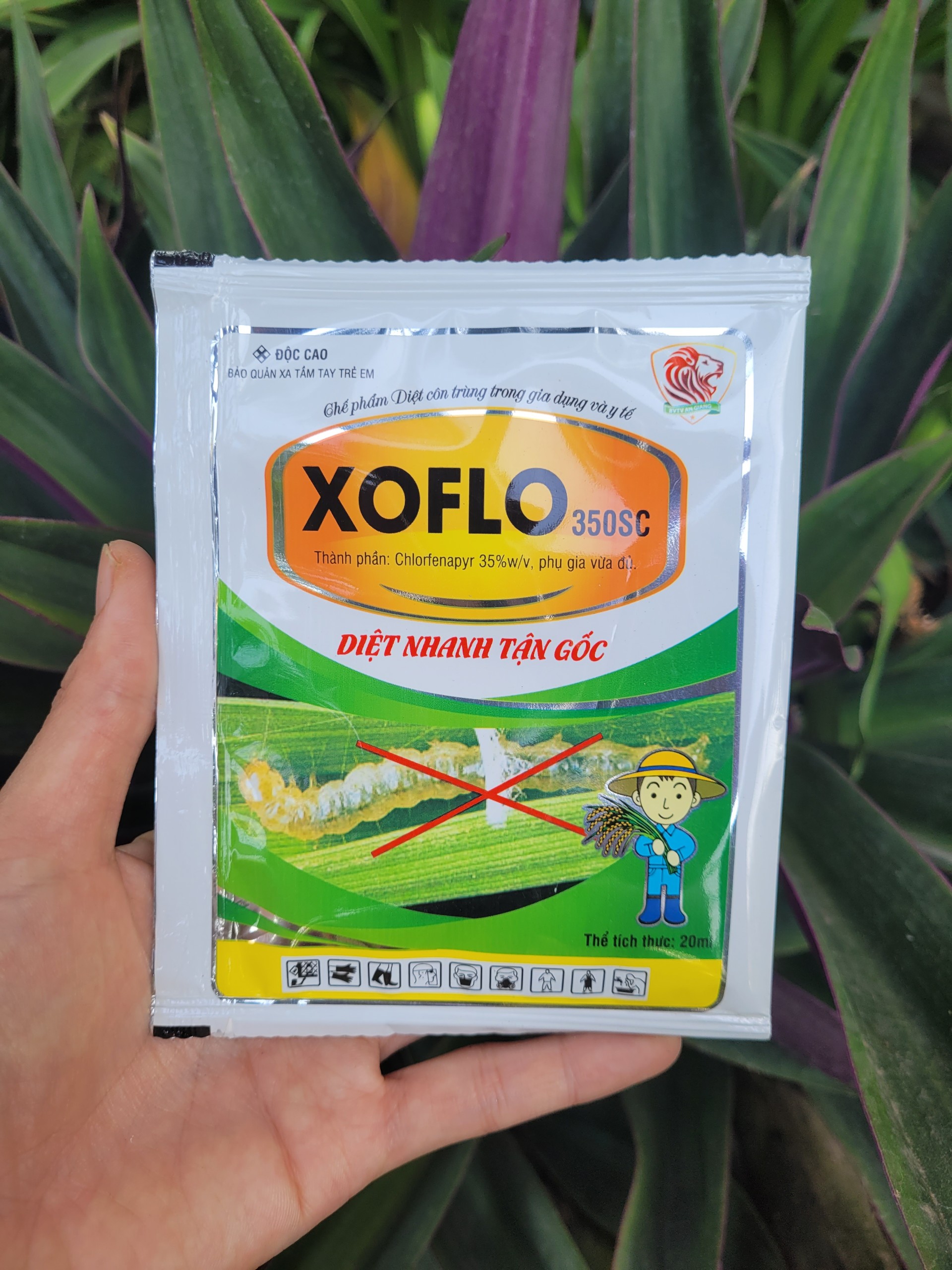 Diệt sâu cuốn lá lúa, sâu cắn lá hoa hồng, mai Xoflo 350SC gói 20ml
