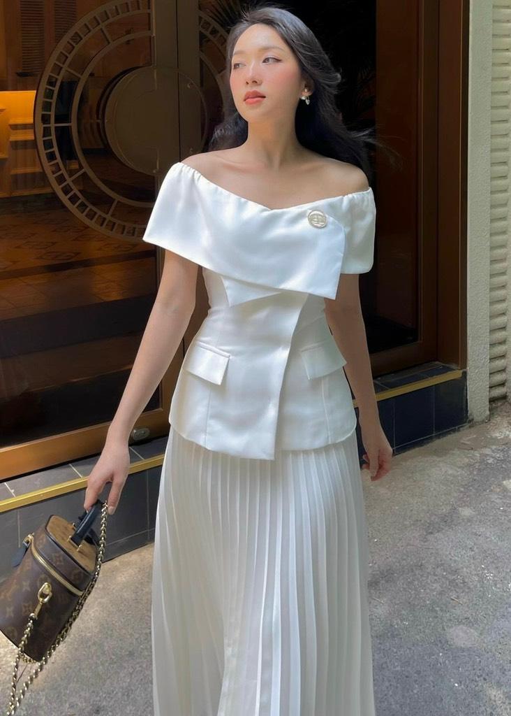 ÁO TRỄ BÈO VAI ĐẮP CHÉO