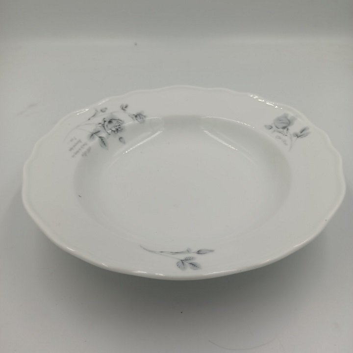 Đĩa Sứ Hoa Hồng Đen Kích Thước 20.5 CM Hàng Nhập Khẩu Cao Cấp