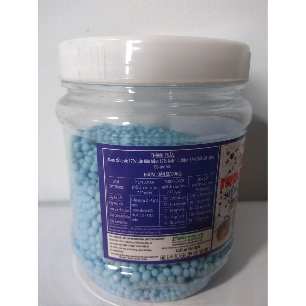 Phân bón NPK 17-17-17 nuôi hoa, dưỡng hoa, nguyên liệu Hàn Quốc - chai 200 gram