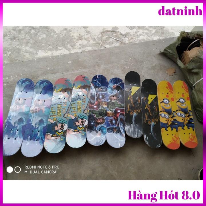 Ván trượt hoạt hình skateboard đáng yêu cho bé