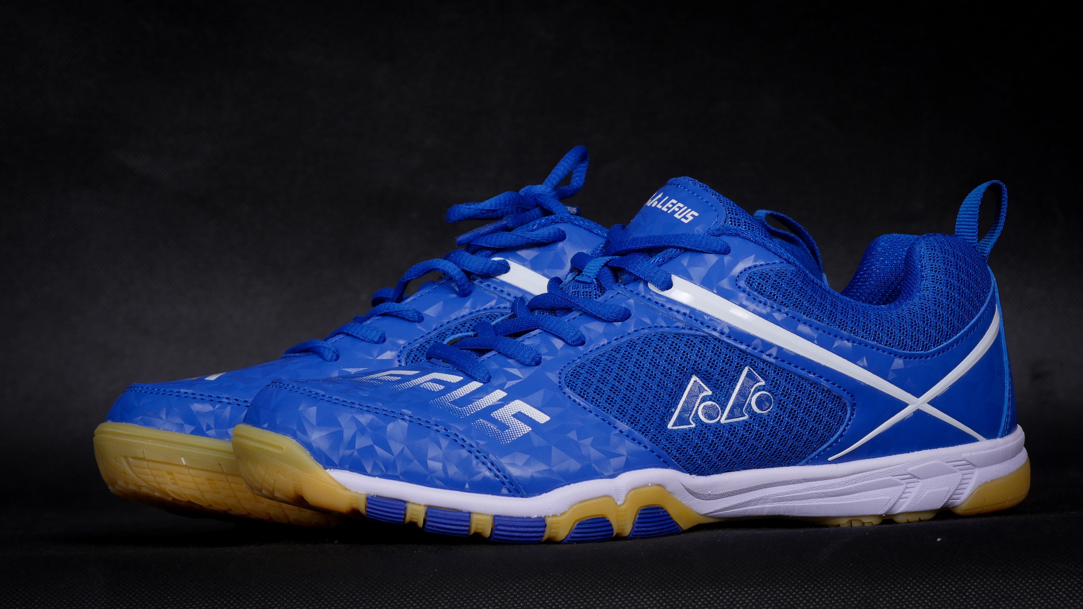 Giày Bóng Bàn Cao Cấp - Cực Bám, Êm, Bền, Cực Kì Chắc Chắn