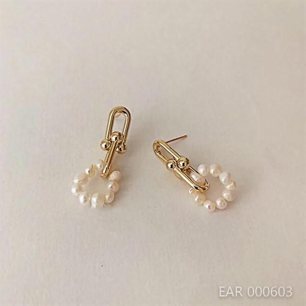 Bông tai vòng hạt trai mini