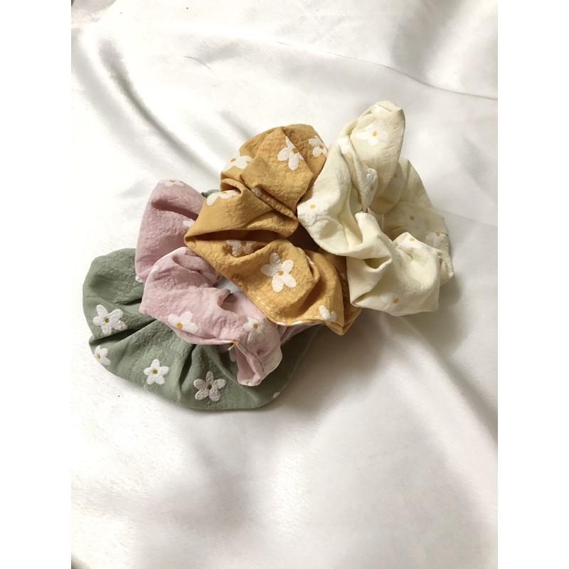 Scrunchies Hoa Cúc Xinh Chất Thô Hàn
