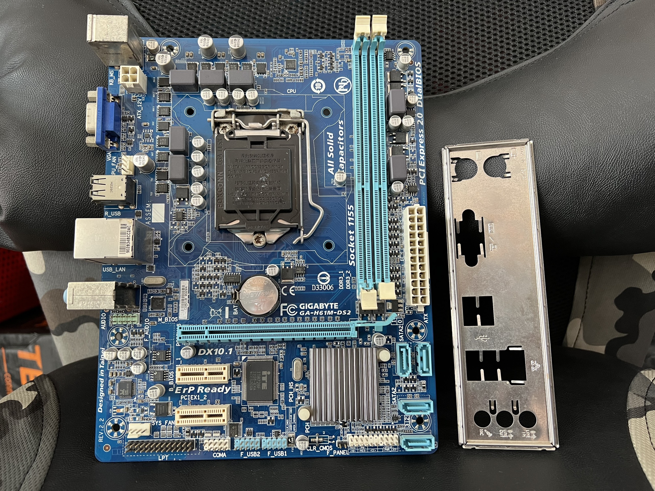 Mainboard GIGABYTE H61-DS2 VER 3.0 Socket 1155 - Hàng Chính Hãng