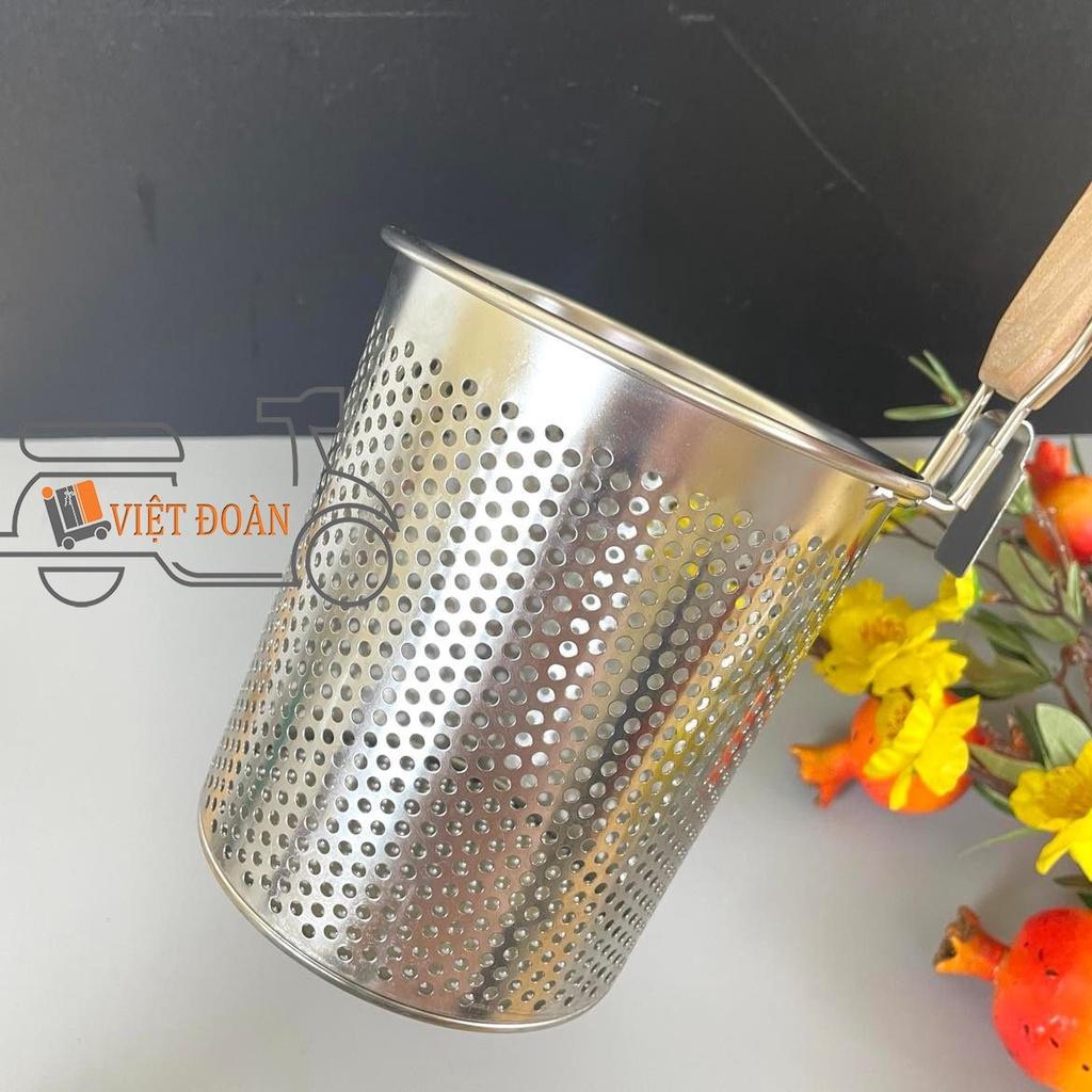 Vợt Trụng hủ Tiếu - VỢT THẲNG - Dụng cụ trụng hủ tiếu MÌ, VỢT VỚT XƯƠNG loại tốt- Sâu Lòng .lưới dày, cán gỗ, móc treo tiện dụng