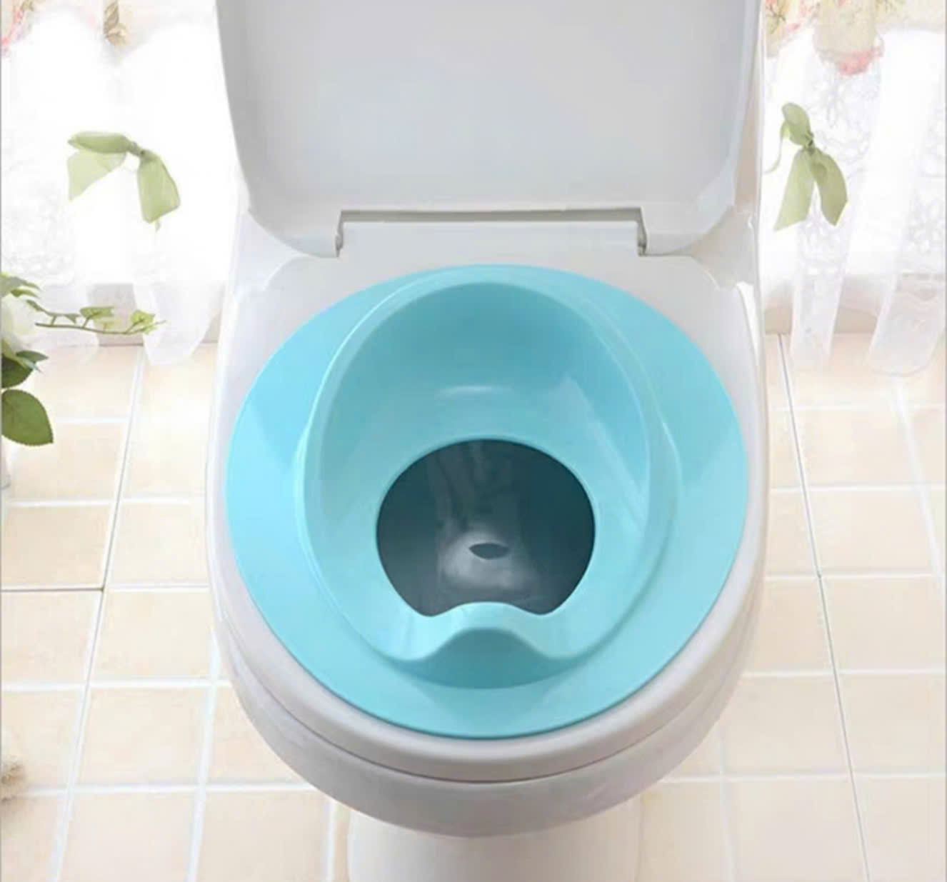 Bệ thu nhỏ bồn cầu cho bé