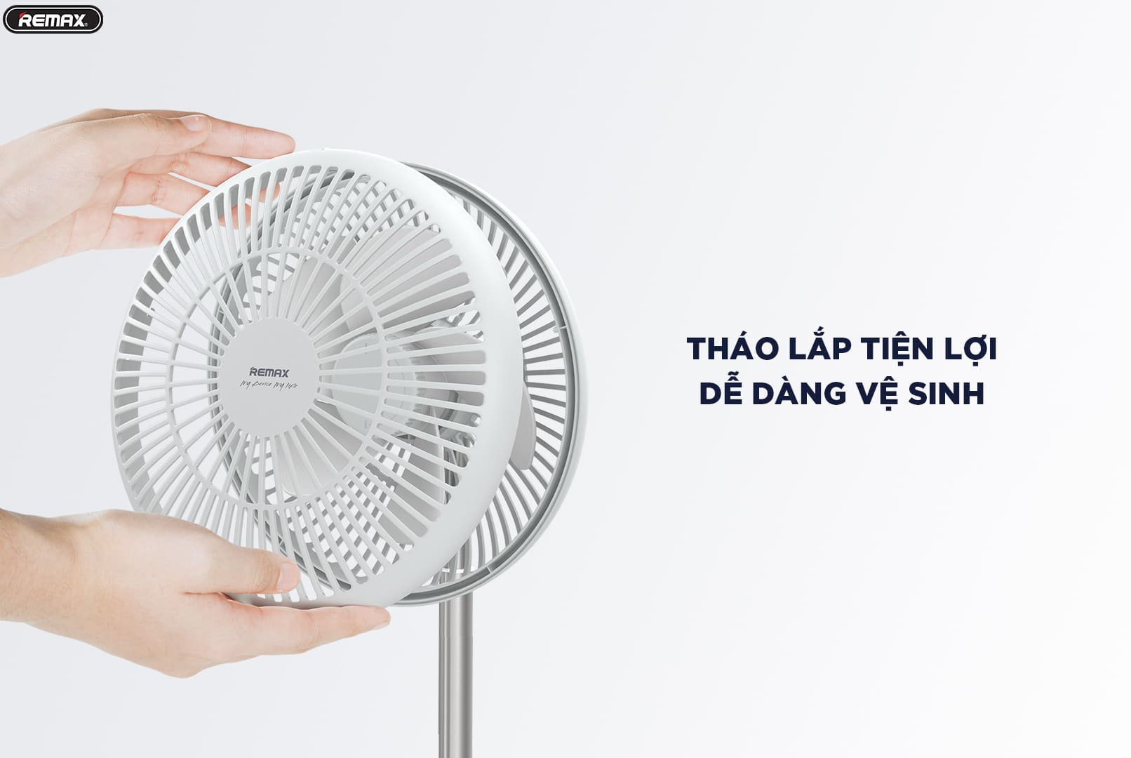 Quạt Để Bàn Mini REMAX Không Dây FS-03 - Hàng Chính Hãng