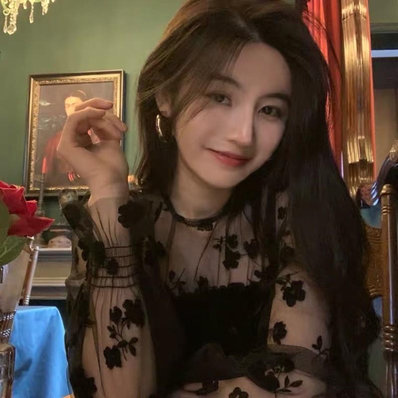 Áo pelum đuôi cá nhung mix sơmi voan hoa
