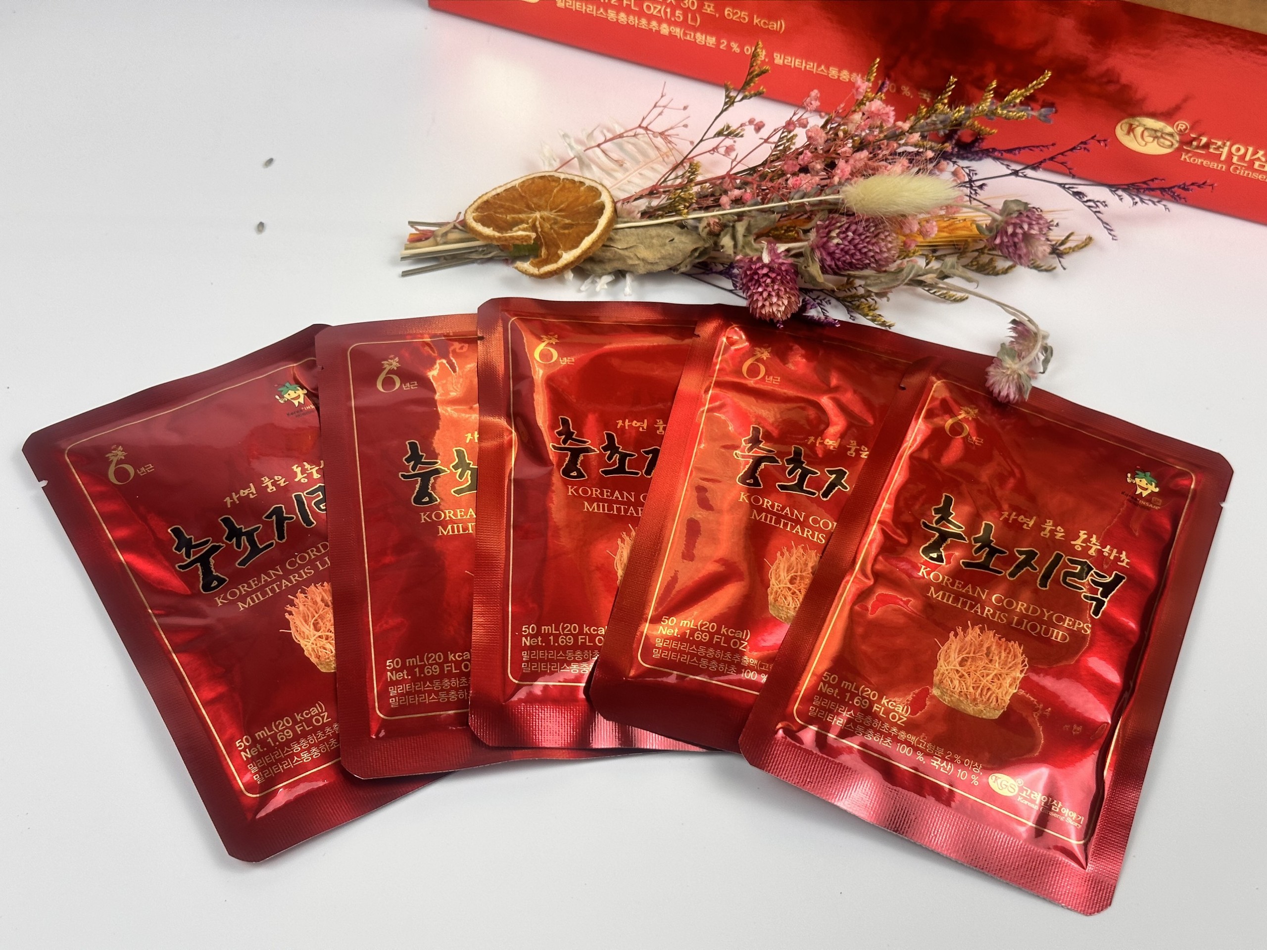 Nước Đông Trùng Hạ Thảo Hàn Quốc Cao Cấp KGS