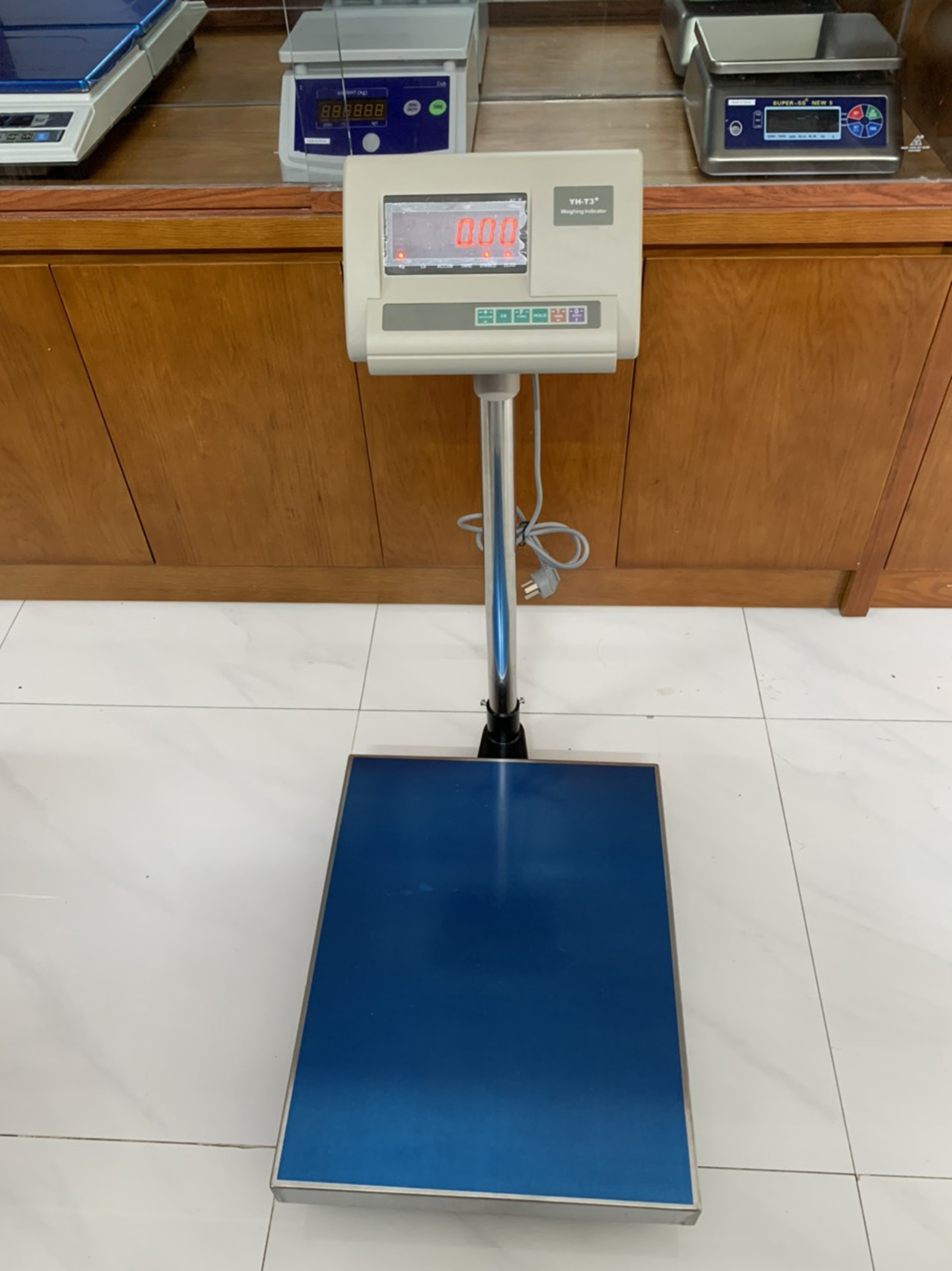 Cân Bàn Điện Tử YHT3