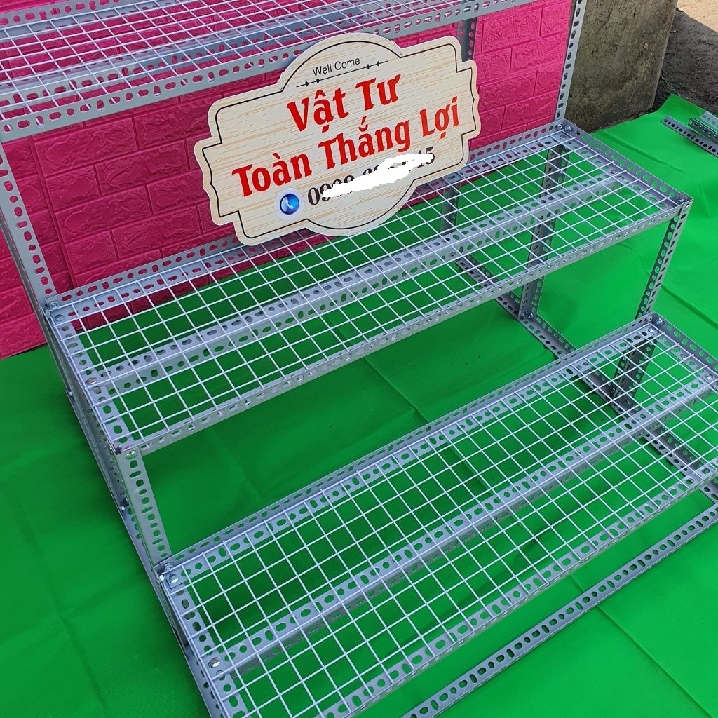 Kệ Sắt V lỗ Bậc thang 3 bậc khung V3x3cm Vỉ lưới sắt làm bậc rộng 30cm x dài 1.2m