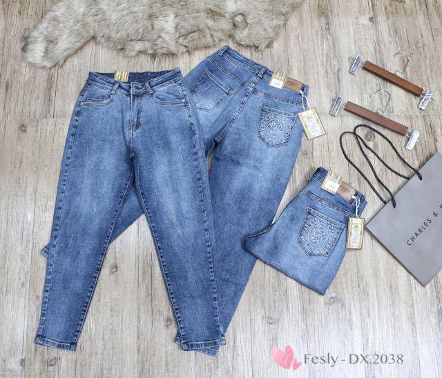 Quần Jeans Nữ Baggy Thêu Túi Sau Lưng Cao