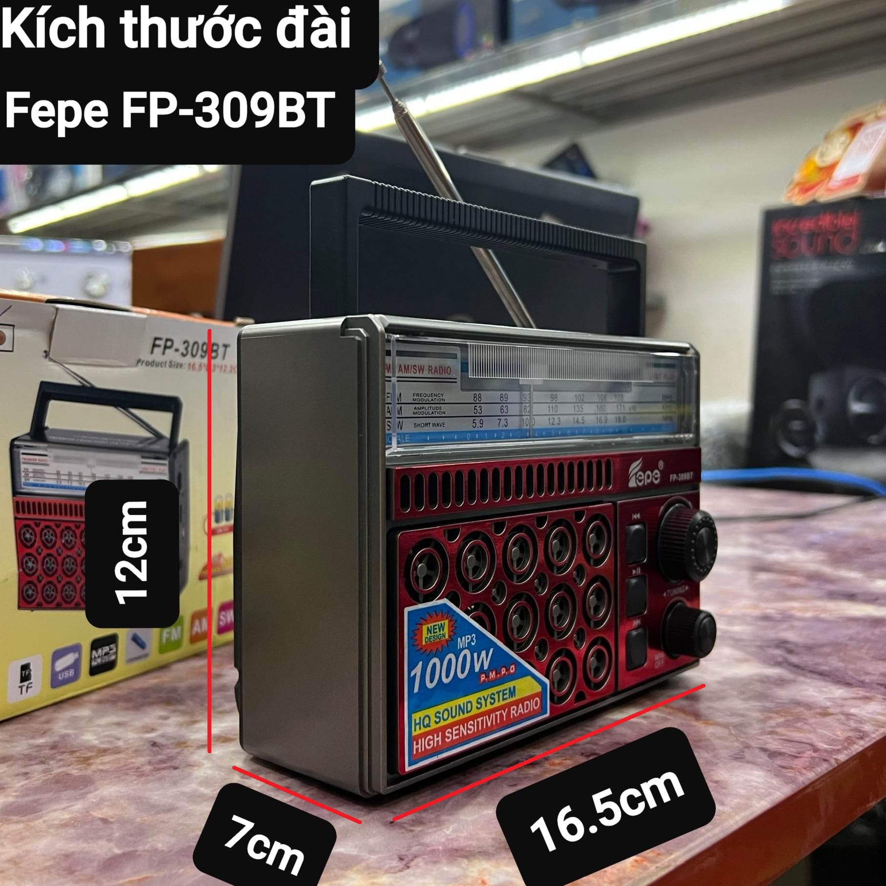 Đài Radio FEPE FP-309BT: Đài sạc pin. Thu sóng 3 kênh FM,AM,SW. Có cổng cắm Tai nghe/Aux, USB, Thẻ nhớ