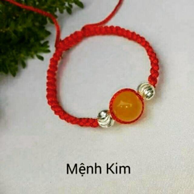 Vòng tay chỉ đỏ may mắn mệnh kim