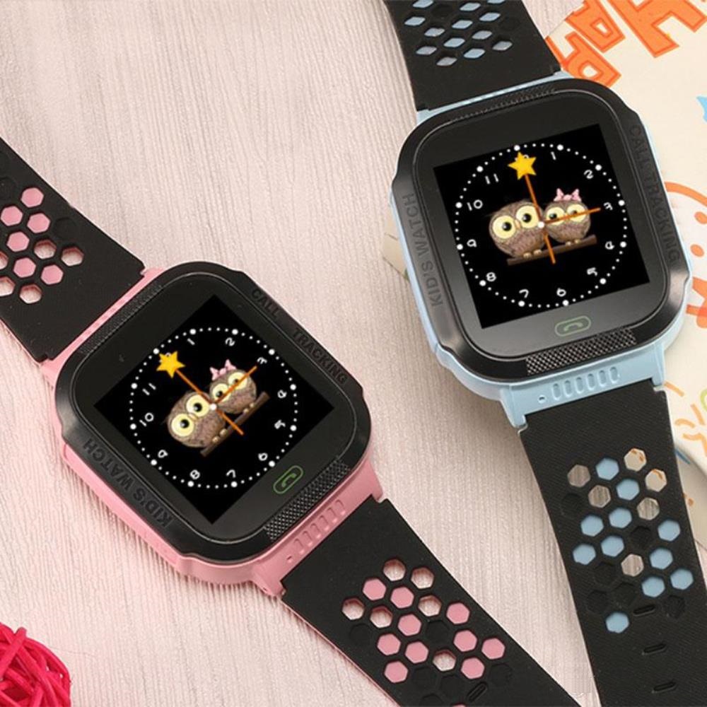 Đồng hồ thông minh định vị trẻ em LBS KKTick SmartWatch AT07s, nghe gọi 2 chiều, màn hình cảm ứng, kháng nước IP67, camera 1.3, đèn FlashLight - Hàng nhập khẩu