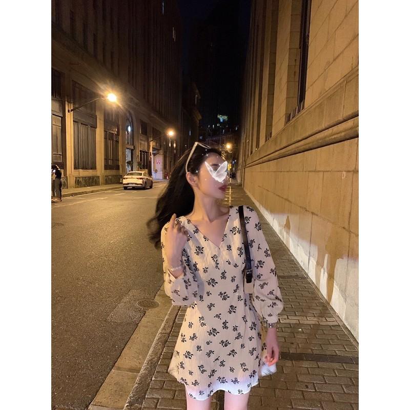 Váy hoa nhí cổ V