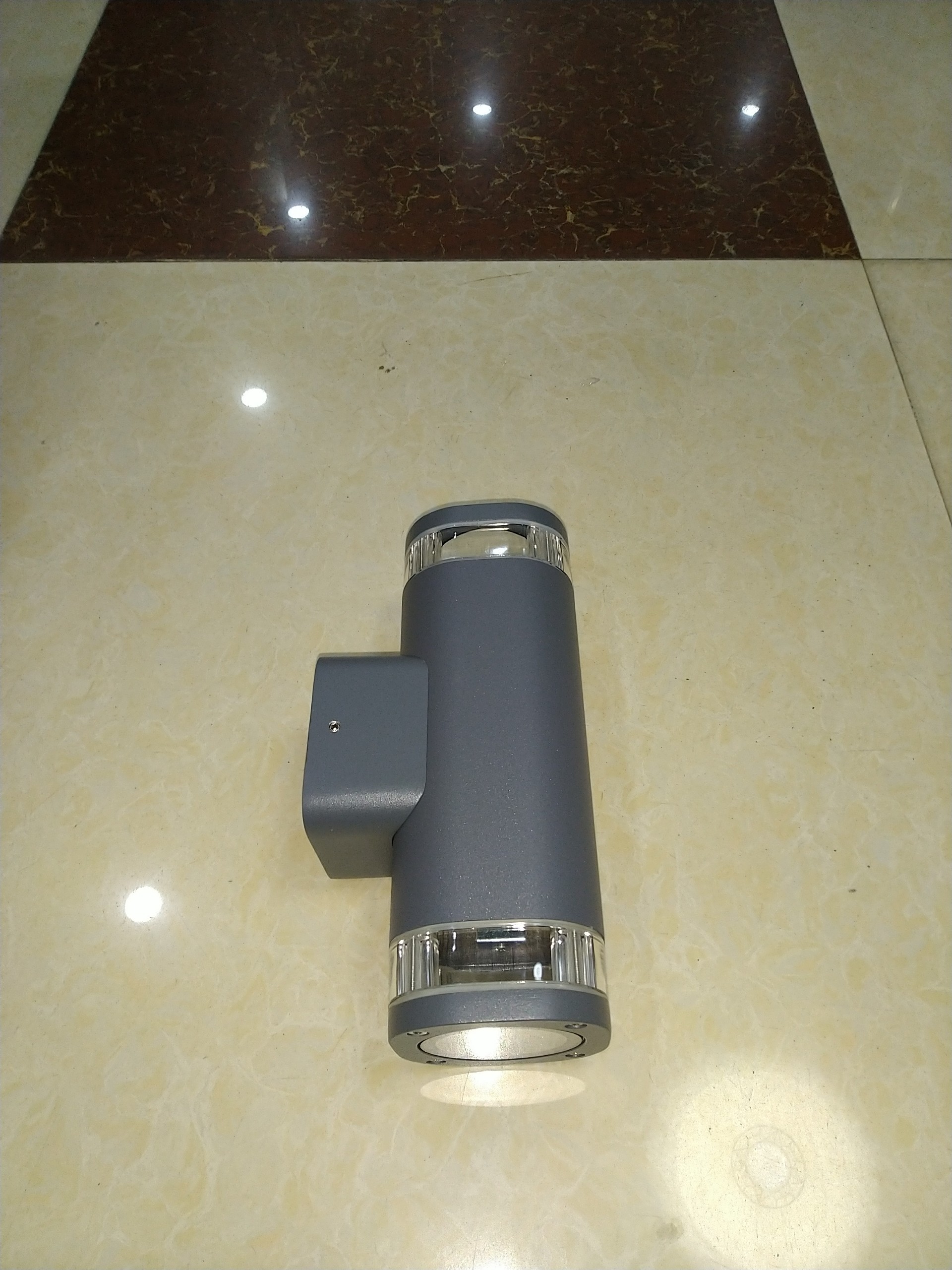 Đèn gắn tường (sử dụng bóng GU10) ngoại thất DSLUX - DD-OW22GU (chưa có bóng)