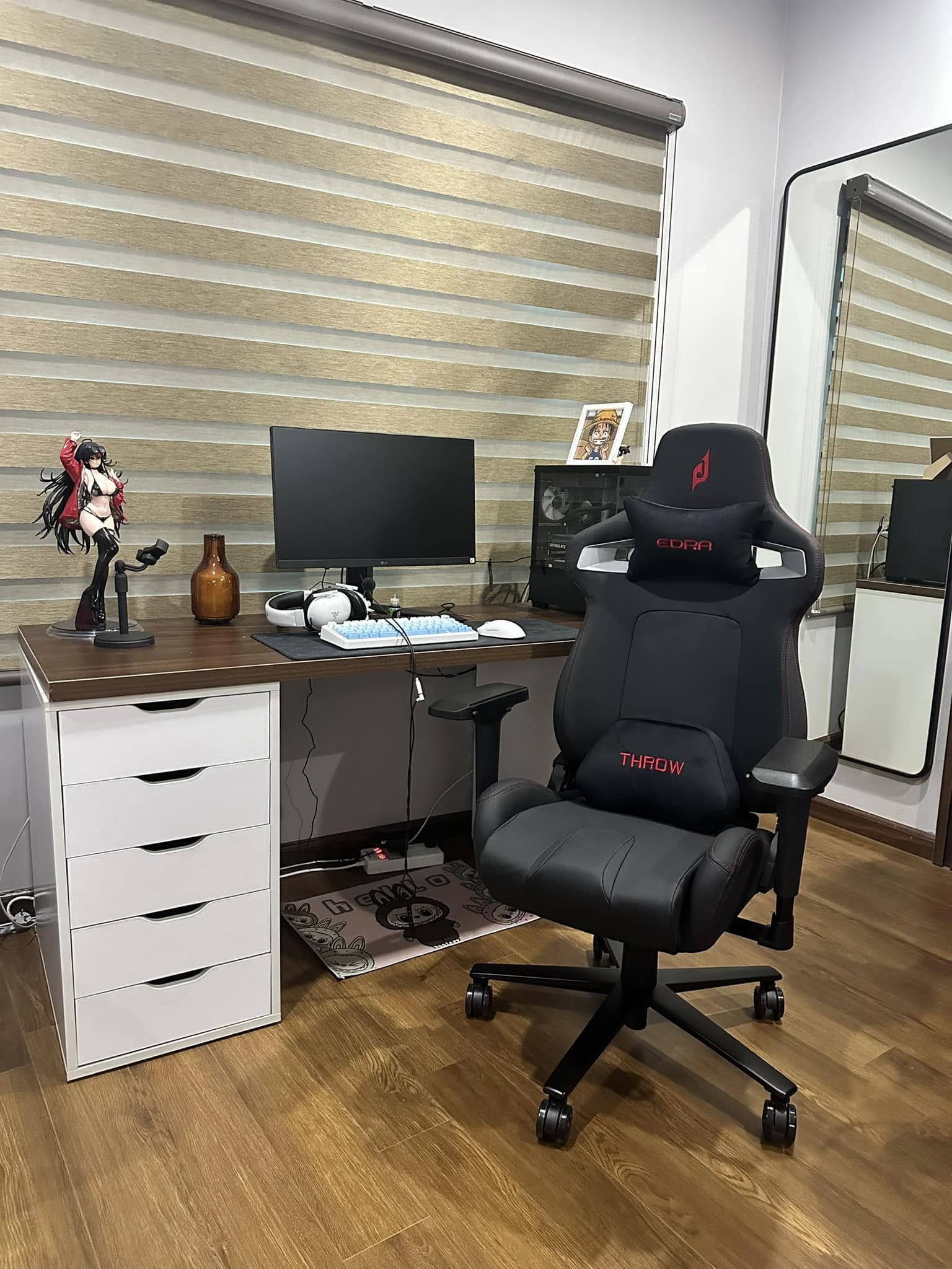 Ghế gaming Edra Throw EGC235 - Hàng chính hãng