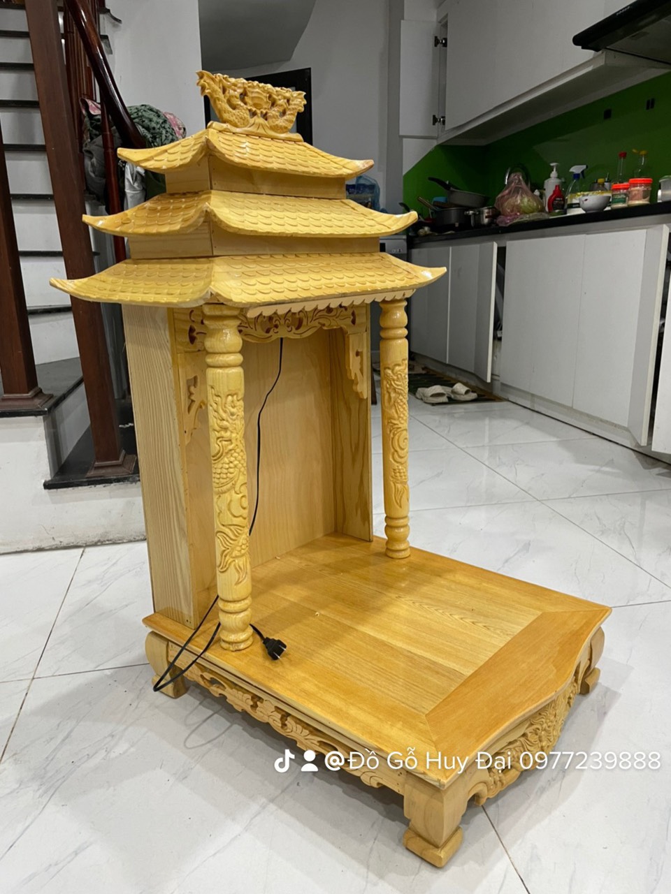 bàn thờ thần tài gỗ pơmu 48cm