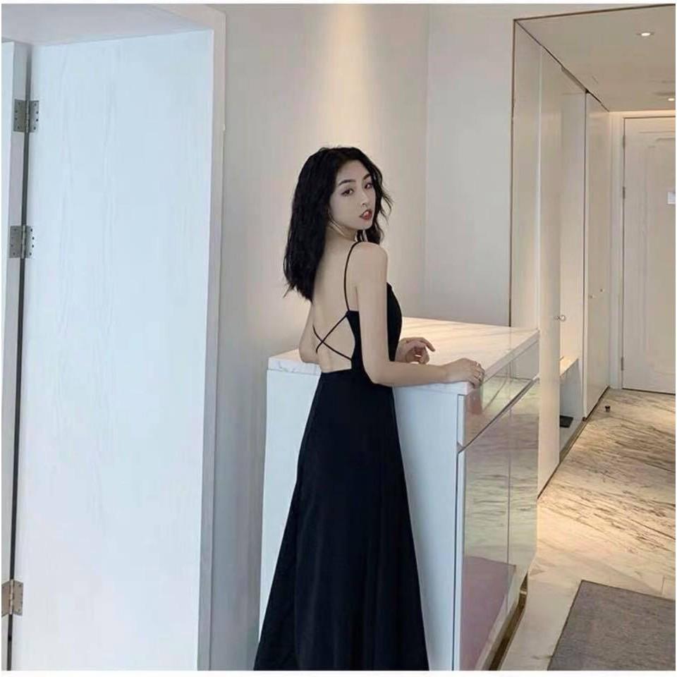 Maxi đen hở lưng dáng dài cực kỳ quyến rũ