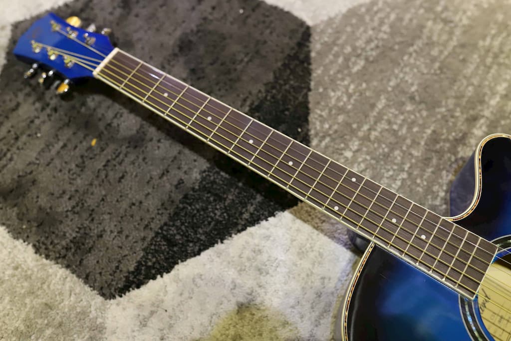 Đàn Guitar Acoustic CHARD C51