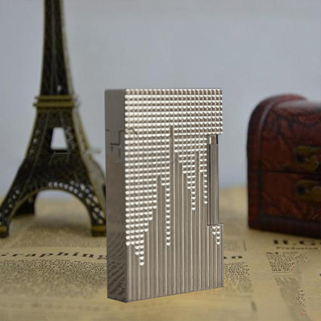 Vỏ Hột Quẹt Bật Lửa Upon D12T Họa Tiết Kẻ Dọc Tạo Lượn Sóng Độc Đáo - Dùng Ga Đá Cao Cấp