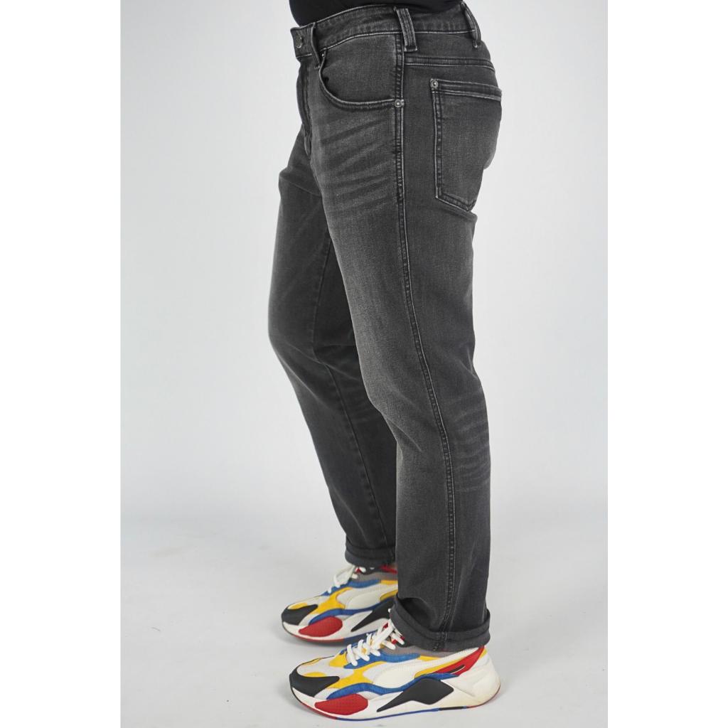 Quần Jean slim straight NAM Q9, Quần bò Nam Ôm Đứng, Chất vải co giãn Cao Cấp, Lịch Sự - thương hiệu Samma Jeans.