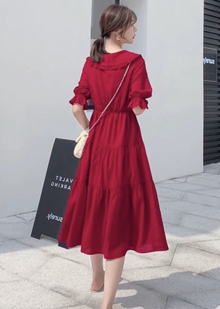 Đầm đỏ cổ bèo 3 tầng