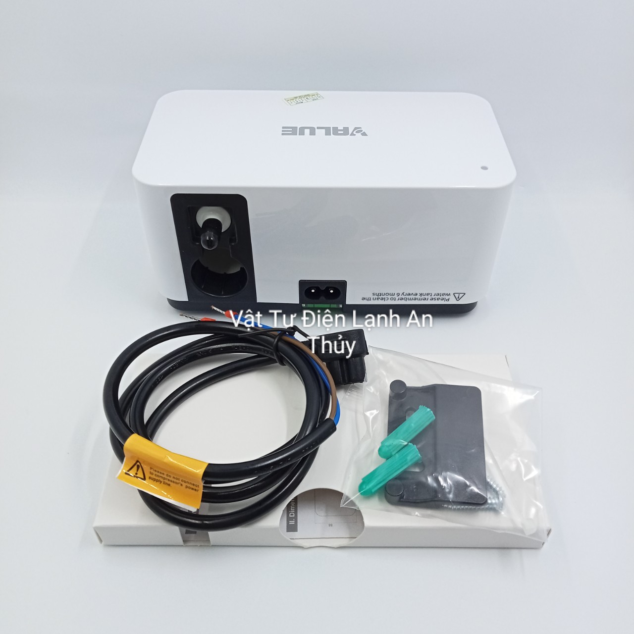 Máy bơm xả nước thải máy lạnh điều hoà Value 12M 12 mét - Bơm thoát nước ngưng M2