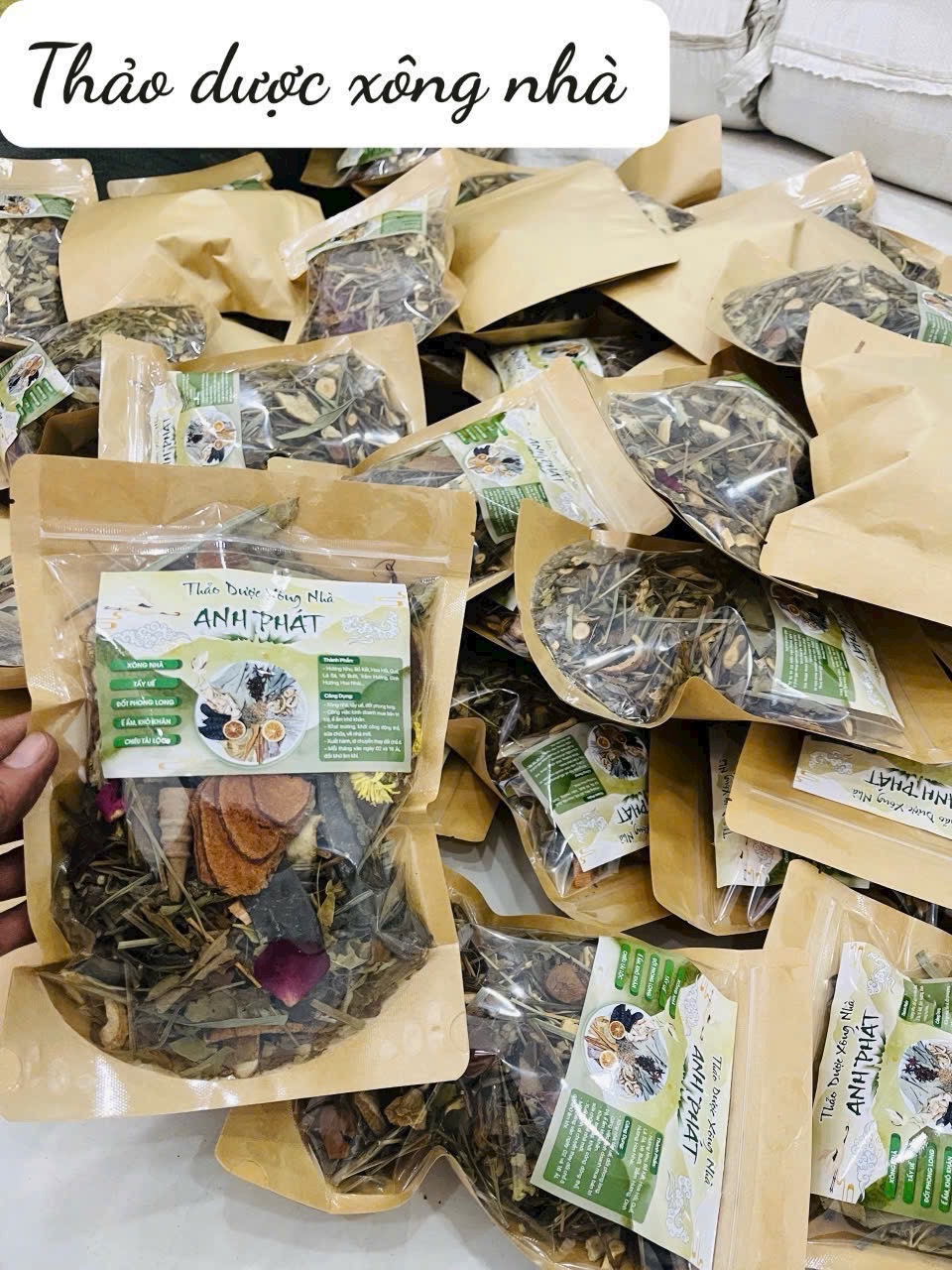 Bịch thảo mộc xông nhà , tẩy uế, thanh lọc, diệt khuẩn, xua đuổi con trùng , tạo hương thơm dịu nhẹ ,cải thiện phong thủy, mang lại cảm giác an lành