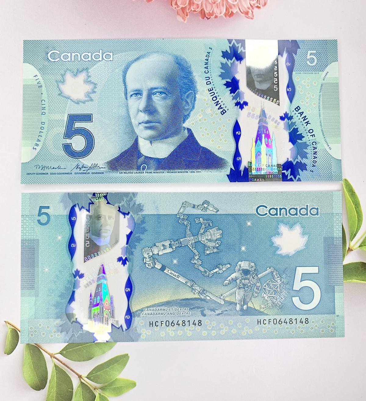 Tiền 5 Dollar Canada , tiền Polyme , tặng túi nilon bảo quản tiền