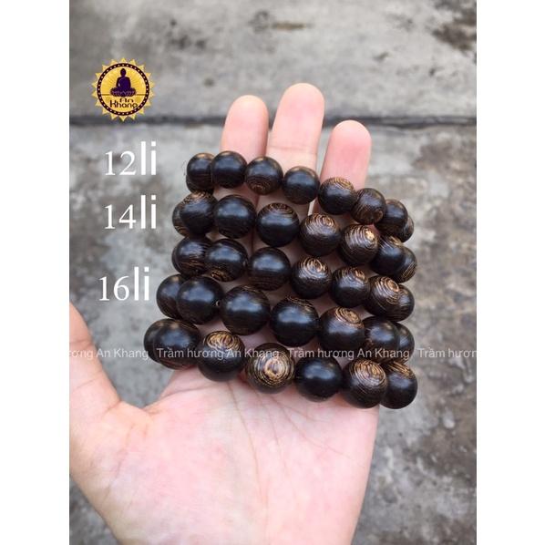Vòng tay trầm hương sánh chìm