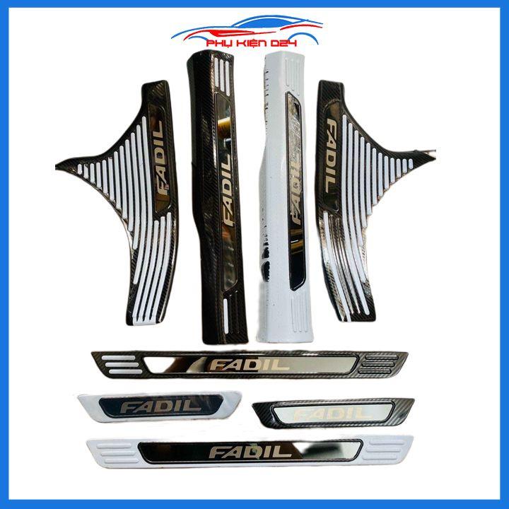 Bộ nẹp bước chân trong ngoài vân Cacbon xe Fadil 2019-2020-2021 chống trầy làm đẹp ô tô