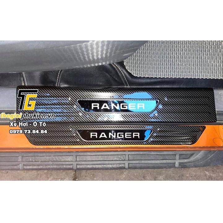 Bộ Ốp bậc cửa, Nẹp bước chân dành cho Ford Ranger vân Carbon