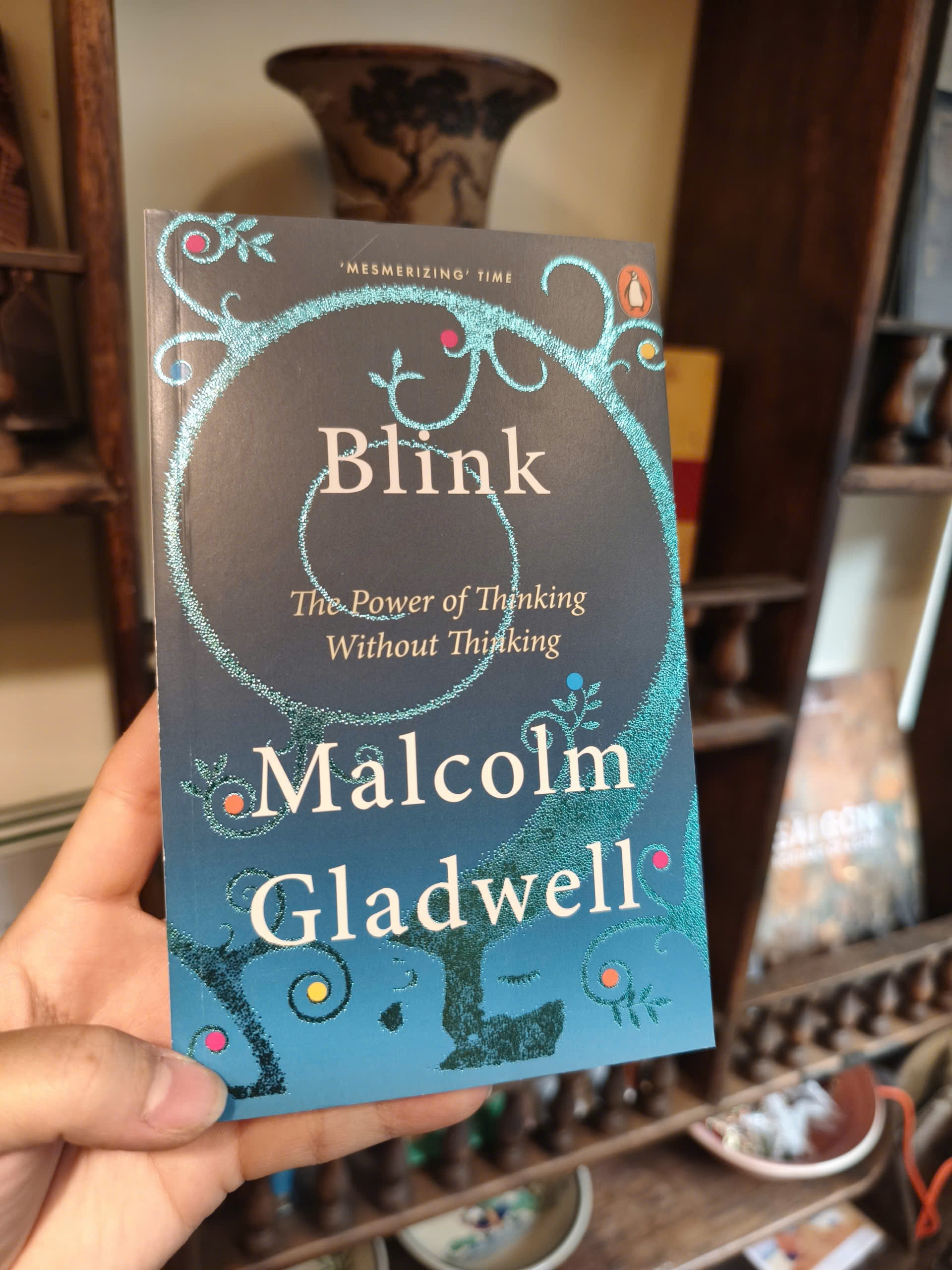 Sách - Blink: The Power of Thinking Without Thinking by Malcolm Gladwell | Nonfiction| Psychology