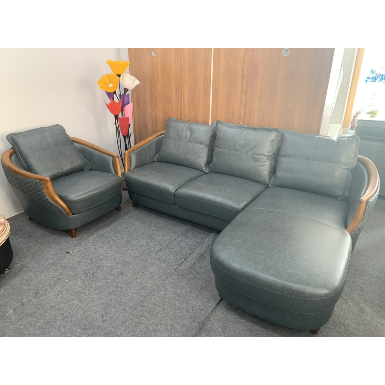 Sofa da phòng khách cao cấp nhập khẩu MS885 2M9 - có đôn