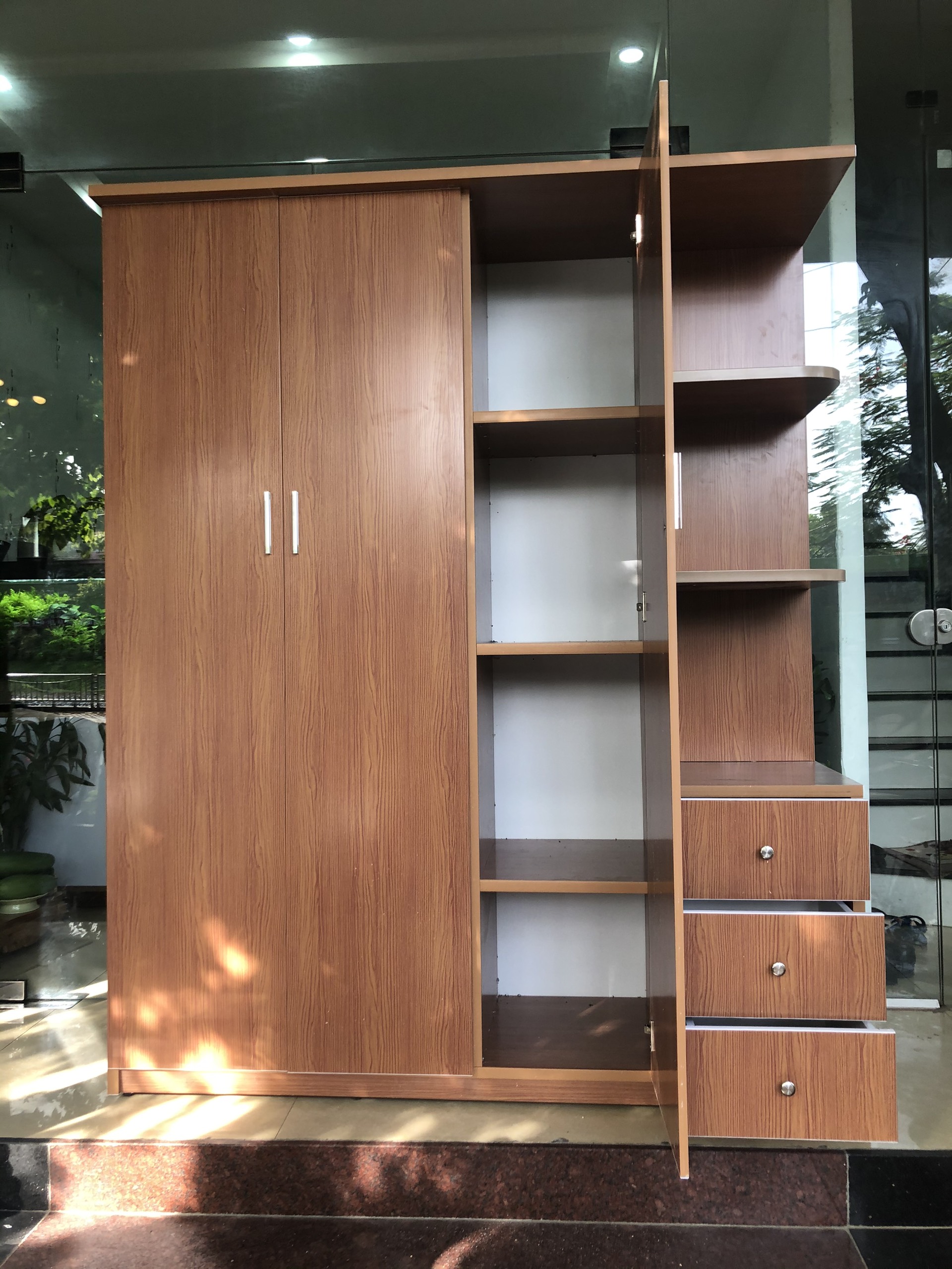 Tủ quần áo chất lượng Juno Sofa