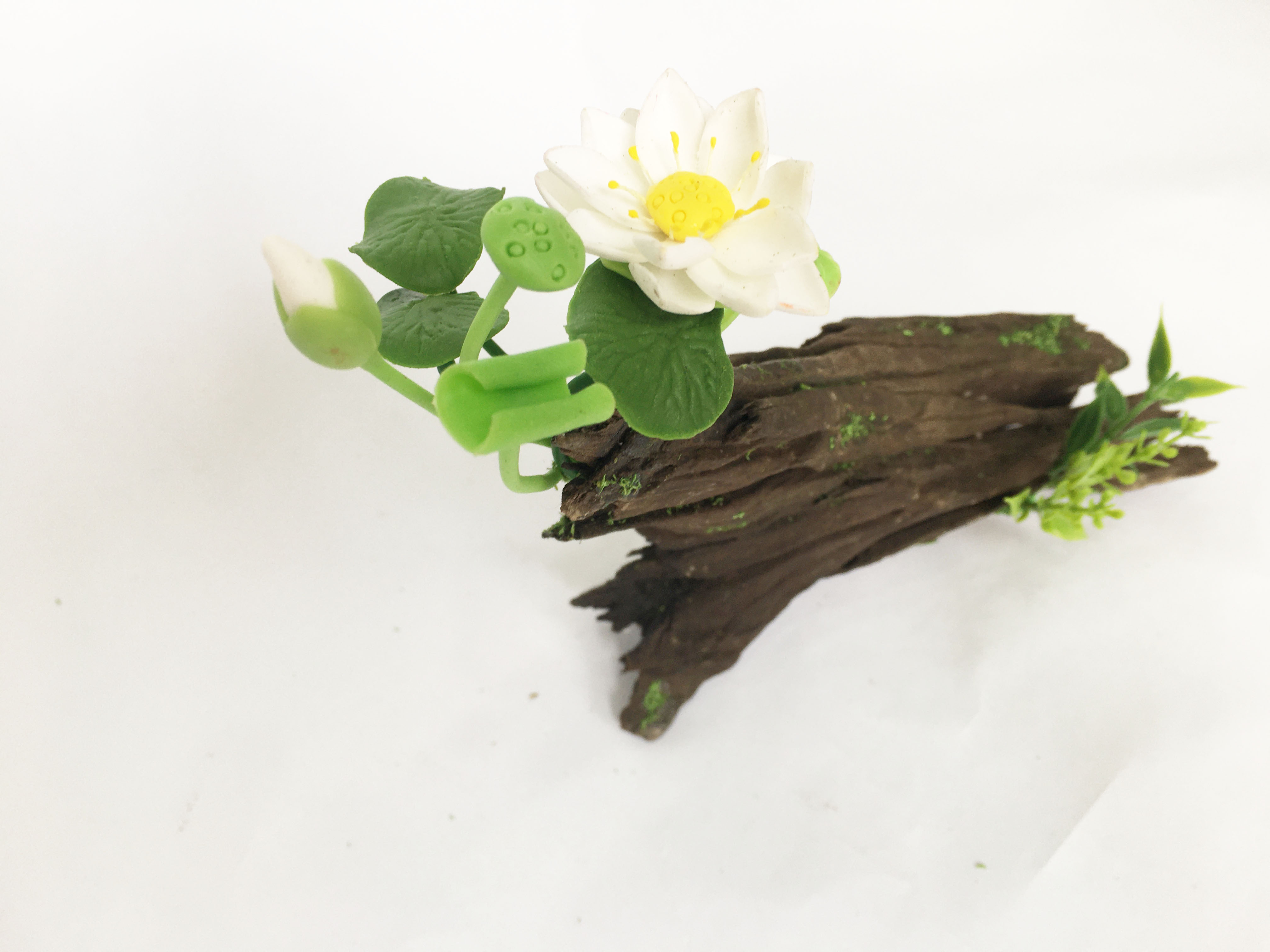 Lũa gỗ hình dáng tự nhiên kết hợp Hoa sen đất sét mini  - Quà tặng trang trí handmade