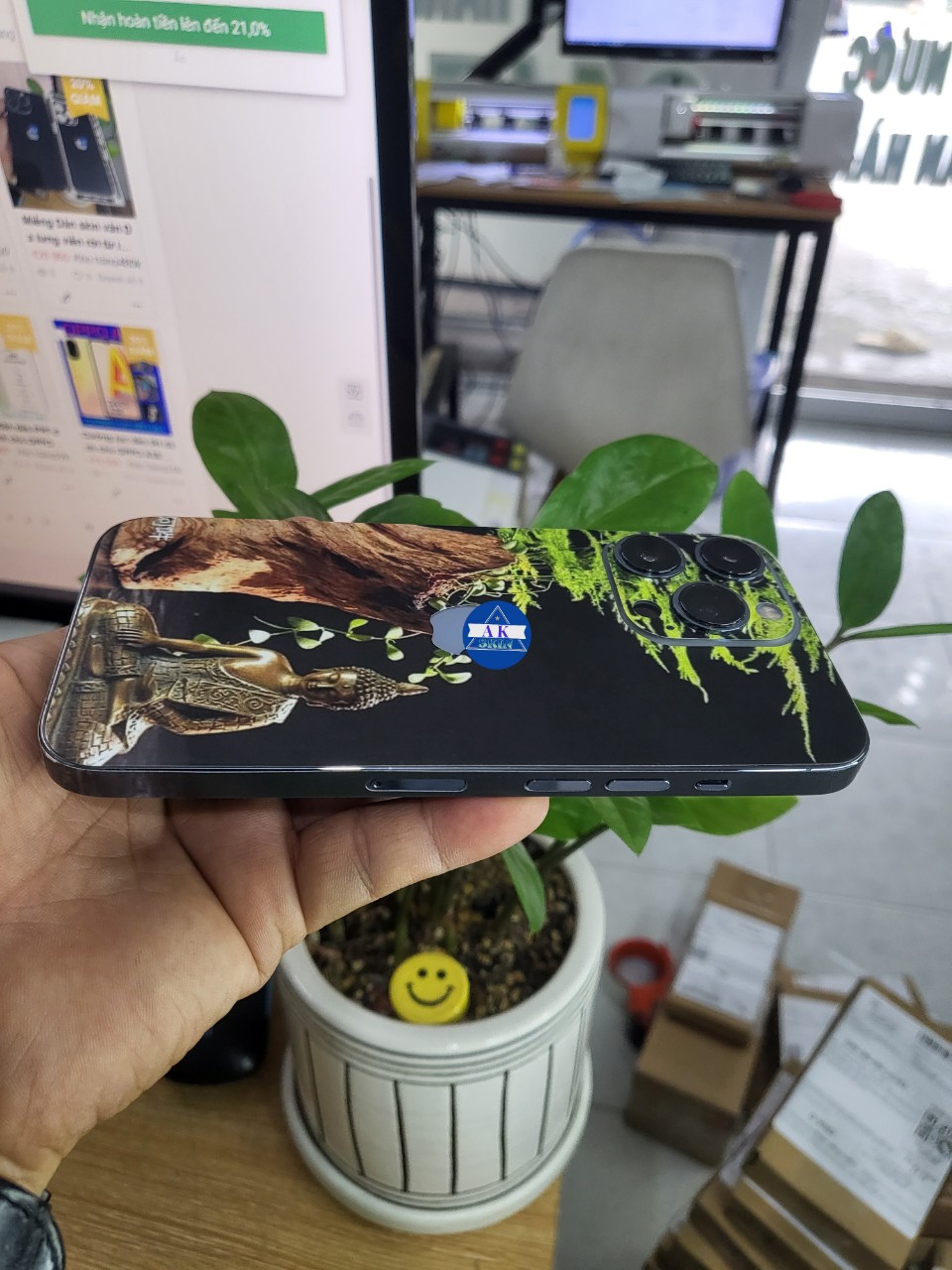 Miếng Dán skin mặt lưng viền rời dành cho ihone 12 đến 15 pro max, bảo vệ máy chống trầy xước và làm đẹp tạo thêm diện mạo mới