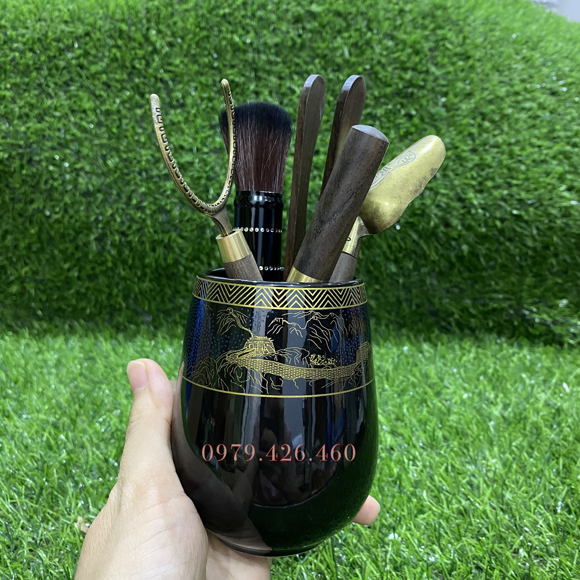 Bộ dụng cụ trà 5 món kèm hũ tròn đựng - Bộ dụng cụ trà gồm muỗng xúc trà, dao cắt trà phổ nhĩ, gắp chén, đưa ly, chổi dưỡng ẩm