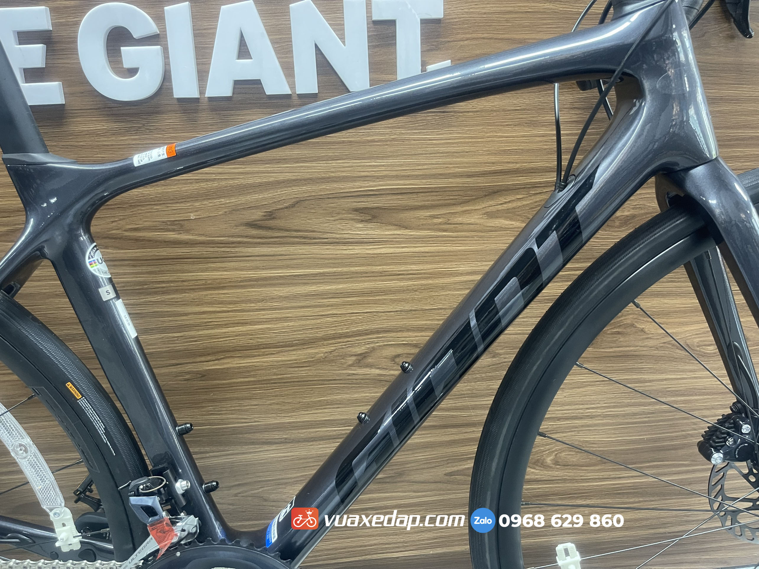 Xe Đạp Đua Đường Trường GIANT TCR ADV 1 D-KOM 2022