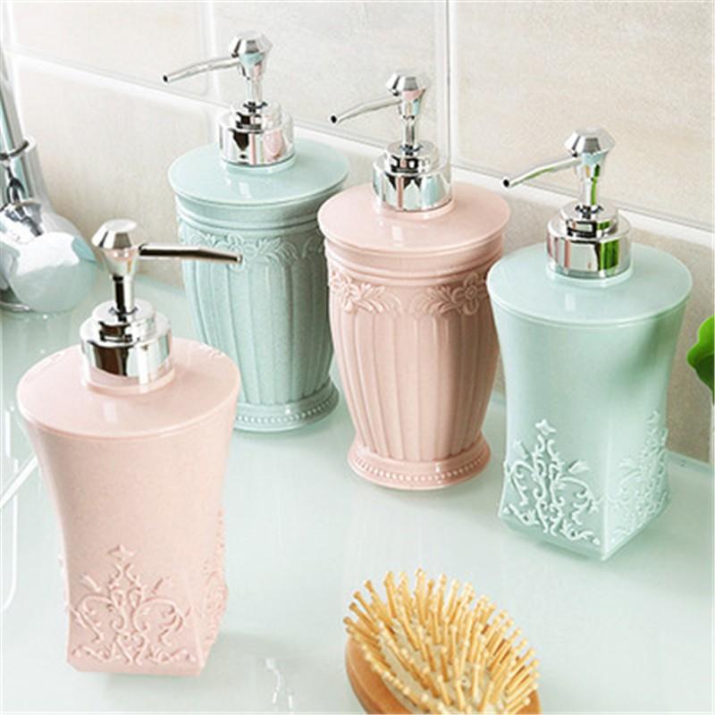 Chai rỗng đựng dầu gội sữa tắm