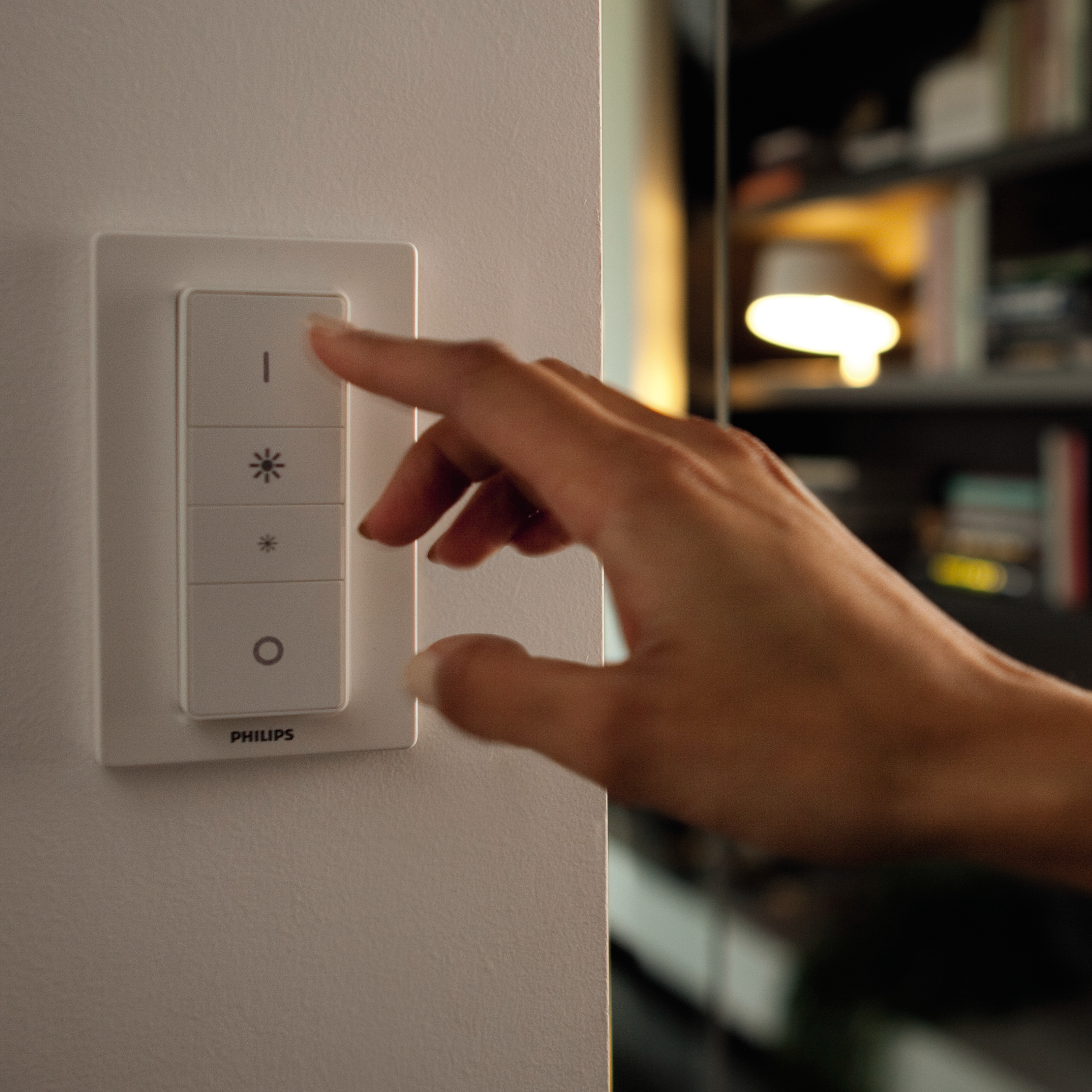 Công tắc điều chỉnh độ sáng không dây Philips Hue Dimmer Switch