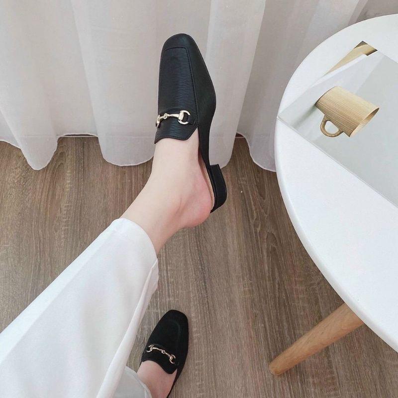 GIÀY SỤC KHUY NGANG TRƠN MẠ SÁNG - 2P