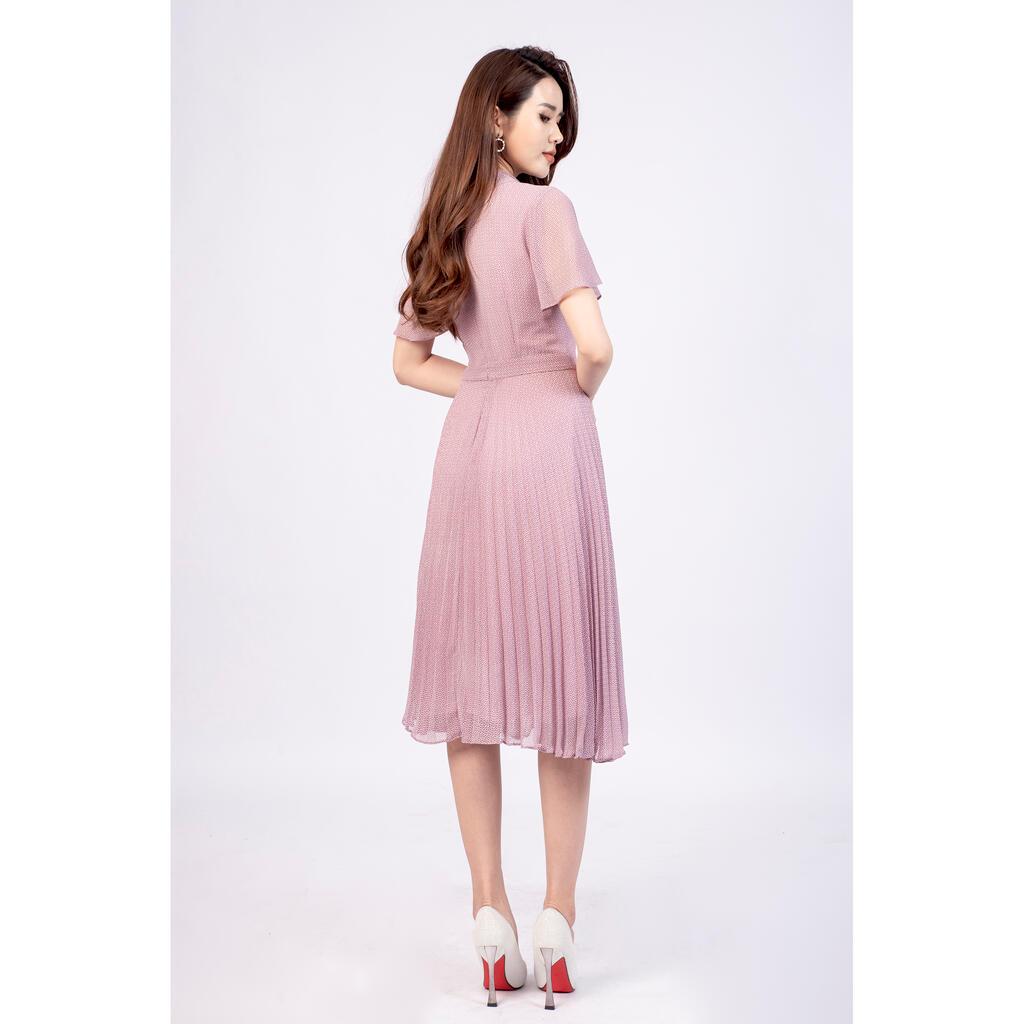 Đầm xòe, chân váy dập ly, tay cộc, cổ buộc nơ, ngực đính viền ren MMOutfit M-DA071021326