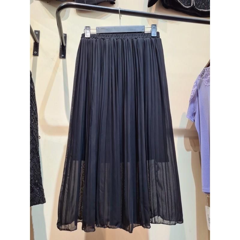 Chân váy xếp ly đen dài midi
